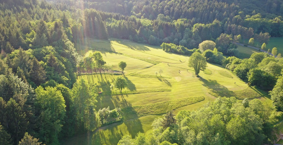 Luftbild vom Natur-Golfclub Geierstal