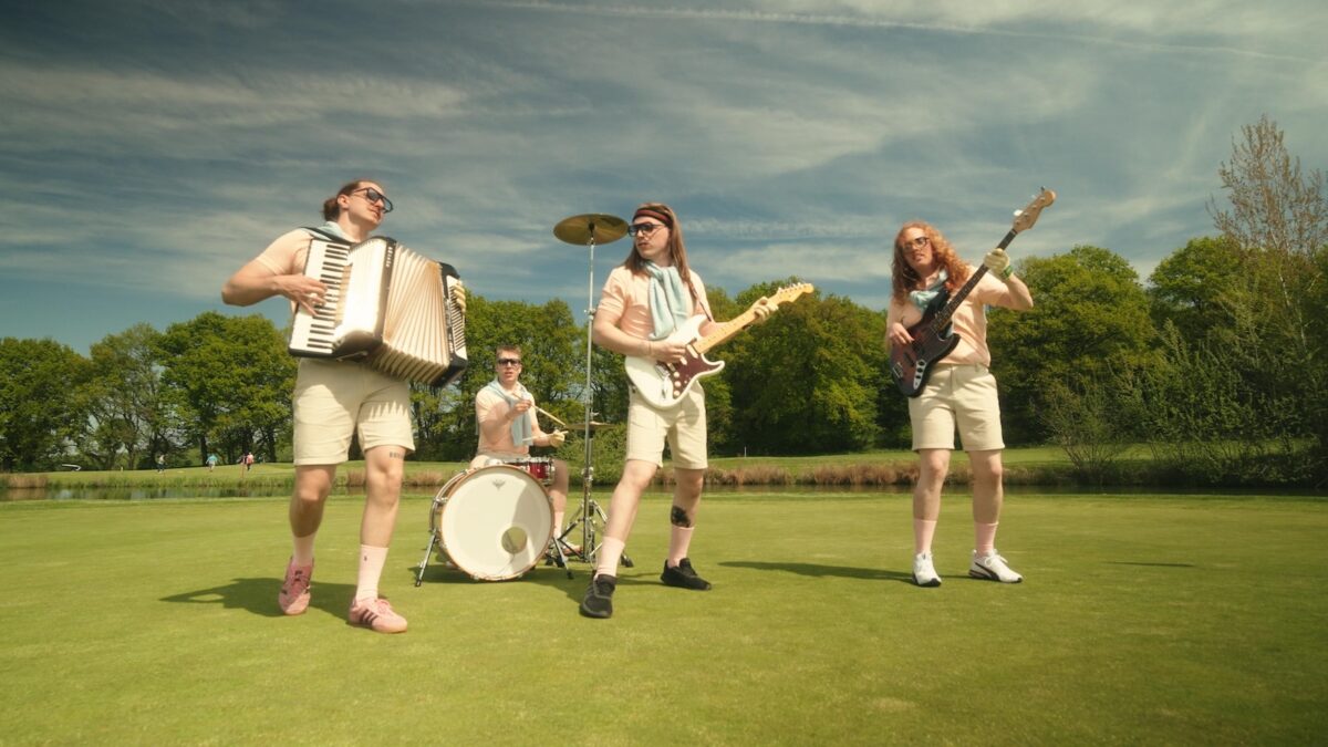 Doppelbock beim Videodreh für Platzwart auf dem Golfplatz Altenstadt