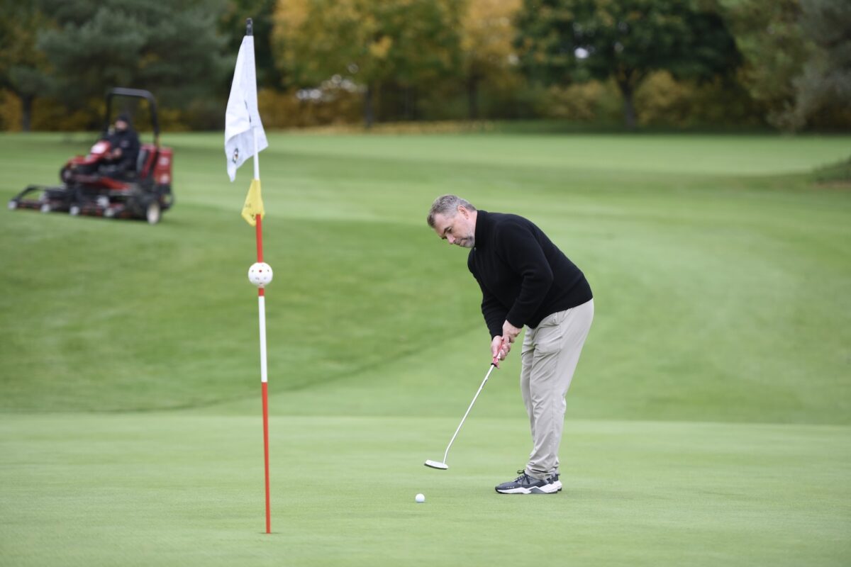 Bernd Hollerbach beim Golf im Golf Club Würzburg