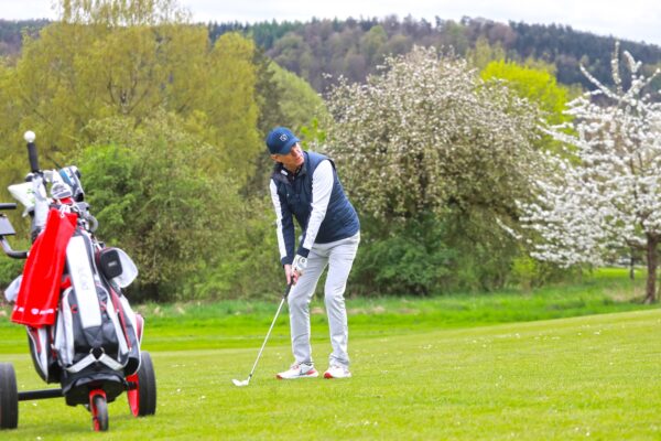 Glänzende Eisen: Mit Michael Kümpfel auf dem Golfplatz