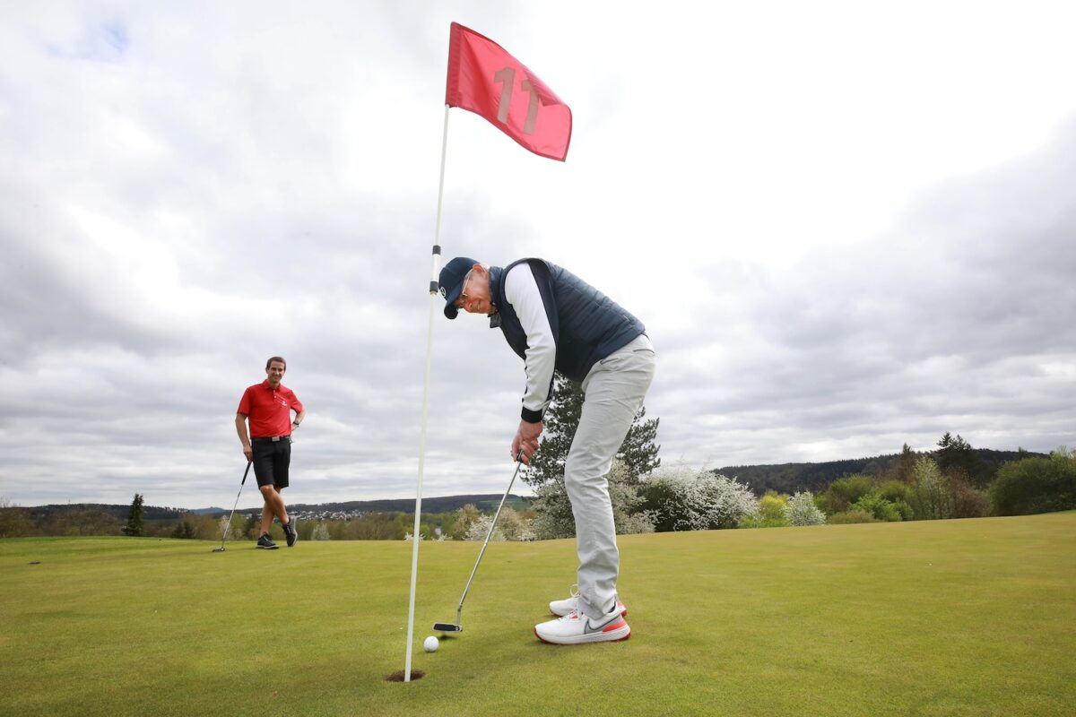 Mewa-Vorstand Michael Kümpfel beim Golf