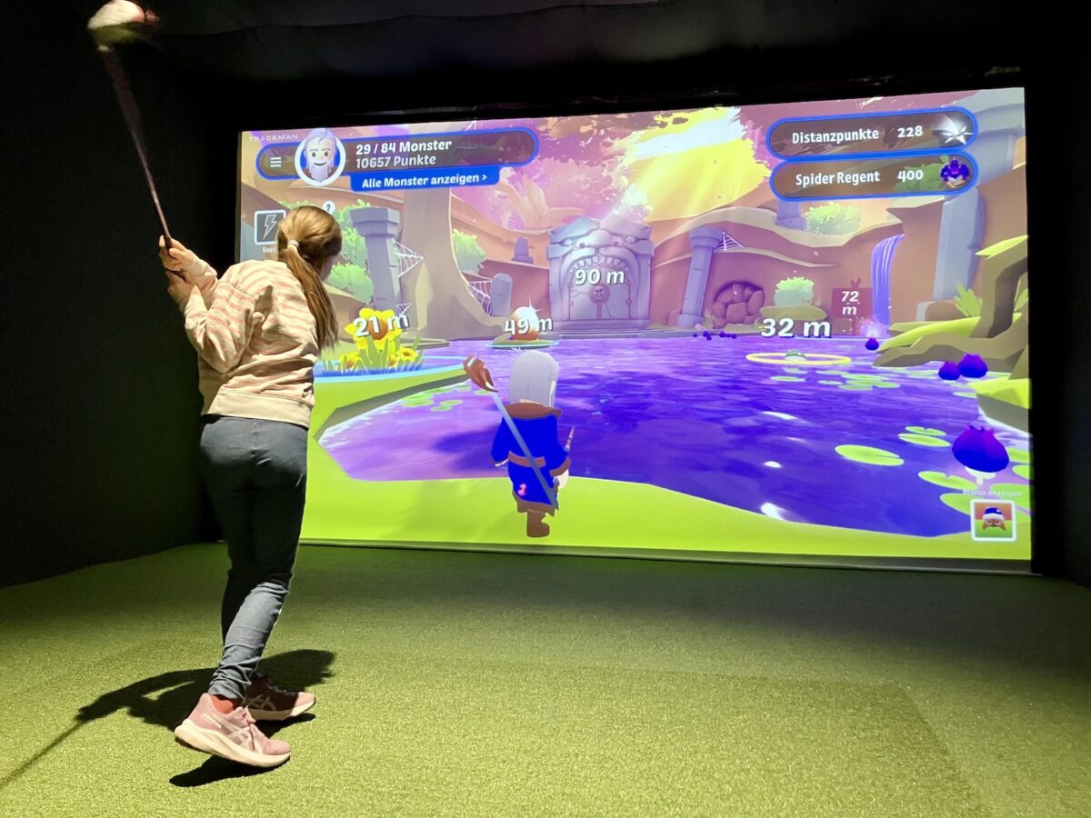 Golfglück im magischen Wasserhindernis