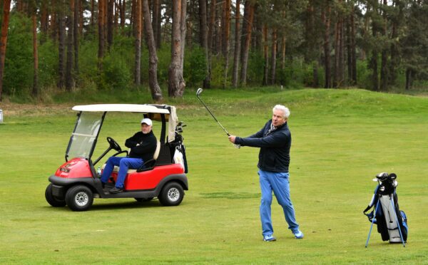Politisches Golfduell: Wowereit gegen Kubicki